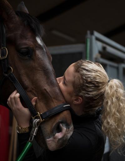 Barbara Mogensen, personlige historier, model, dressurrytter