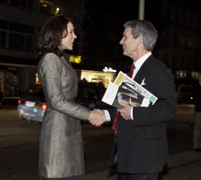 es Gerlach hilser på Psykiatrifondens protektor HKH Kronprinsesse Mary.