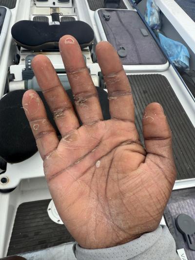 Row for change: Kontorhænder efter nogle tusinde kilometer i en robåd.