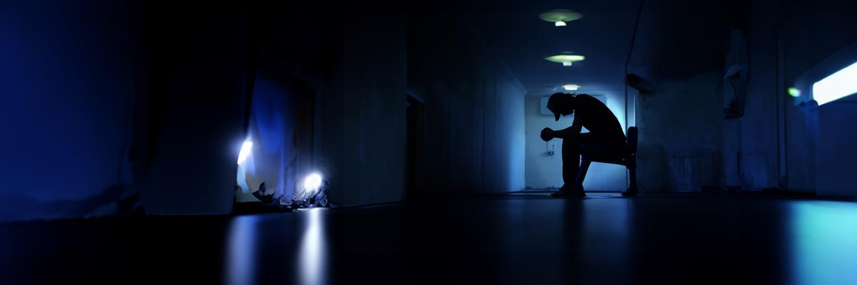Støt, person i silhouet