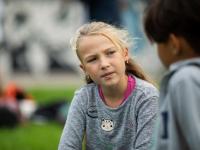 Pige, uskarp baggrund