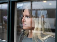 Claudia portræt, kørekort, tema om forskelsbehandling