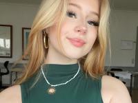 Laura Swane, til artiklen '19-årige Laura ramte bunden. Nu vil hun hjælpe andre unge'