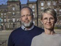 Torsten Bjørn Jacobsen, formand, Psykiatrifonden (tv), Marianne Skjold Larsen, administrerende direktør, Psykiatrifonden (th), 26. april 2022