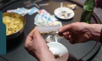 Rusmidler og selvmedicinering, temabillede, højre