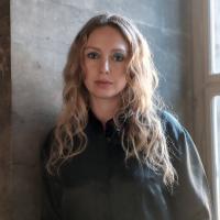 Fine Gråbøl, til artiklen 'Et menneske, der endnu ikke var voksent'