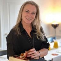 Helen Holmdal Petersen, til artiklen 'Depression og traumer – og en regning på en halv million'