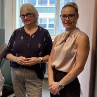 Louise Brown, socialordfører, Liberal Alliance, på besøg i Psykiatrifondens rådgivning