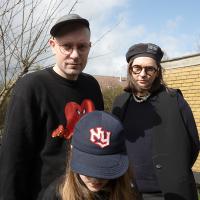 Hugos forældre, til artikel, tema om forskelsbehandling